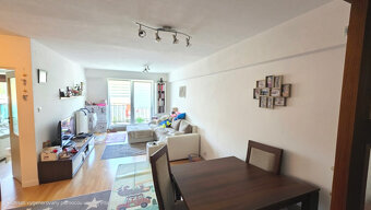Byt 2+kk 65m² + 2x balkón, parkovanie, zariadený - 2