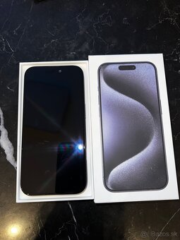 iPhone 15 Pro 256 GB Blue Titanium - 2