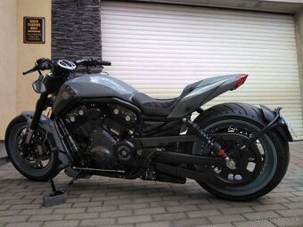 Harley Davidson V-ROD MUCLE CARBON EDITION - 2