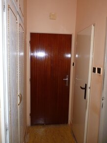 REZERVOVANÉ  Predaj, 3 izbový tehlový byt, Nové Zámky - 2