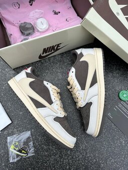 Nike Jordan 1 Retro Low Travis Scot Mocha tenisky - 2