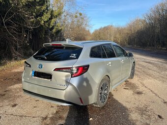Toyota Corolla Touring Sports 1,8 hybrid - 2
