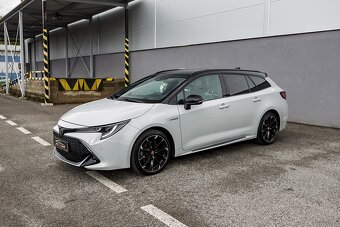 Toyota Corolla Combi 2.0Hybrid 112kW e-CVT GR Sport 10/2020 - 2