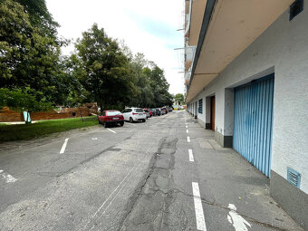 Veľký 2-izbový byt na prenájom - 2