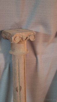 Starožitné stĺpiky zo starých skríň - 2