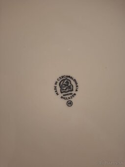 Cibulák taniere a šálky - 2