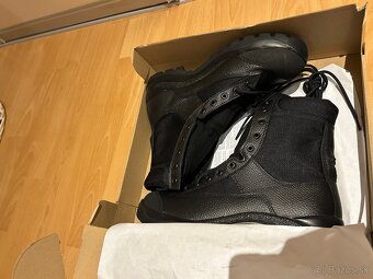 Letné vojenské kanady (novší model) vo veľkosti 43 - 2