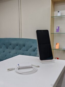 Samsung Galaxy Z Flip 6 256GB Peach | 1 Rok záruka - 2