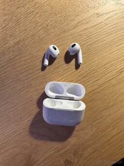 Apple AirPods 3. Generacia - 2