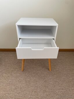 Nočný stolík Xora - 2