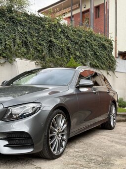 Mercedes Benz E220D AMG LINE Burmester Virtual Multibeam 9G - 2