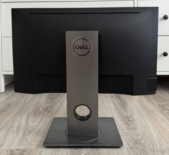 23,8" Dell P2418D - 2