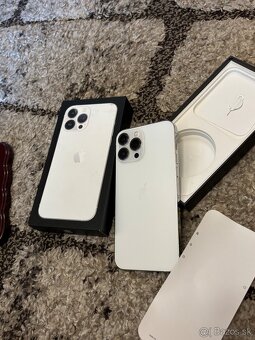 iPhone 13 - 2