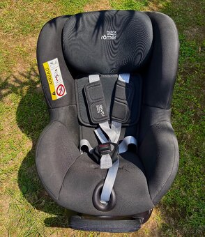 BRITAX RÖMER Autosedačka Dualfix M i-Size (61-105 cm) Space - 2
