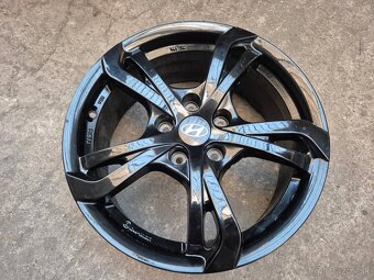 5x114,3 r17 ET47 x 7J elektróny HYUNDAI - 2