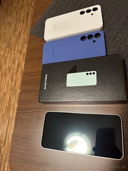 Samsung s24 fe 128gb farba mentová zelená - 2