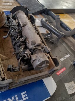 Renault Megan 2 hlava valcov 1.9 DCI 88kw - 2