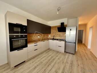 Moderne zrekonštruovaný veľký 2 izbový byt na Okruž… - 2
