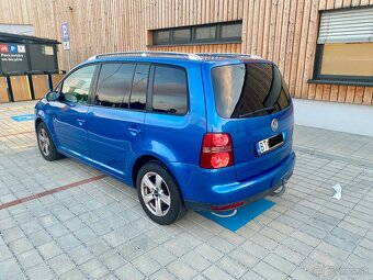 VW Touran 2.0tdi 103kw 5mestne - 2
