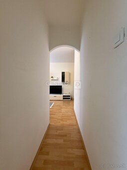 2- IZBOVÝ BYT PRENÁJOM CENTRUM VAJANSKÉHO - 2