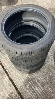 Continental 205/45 R16 - 2