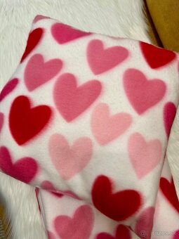 Predám NOVÝ vankúš s dekou - 2