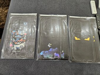 honor magic V2 kryty folie skla atd... - 2