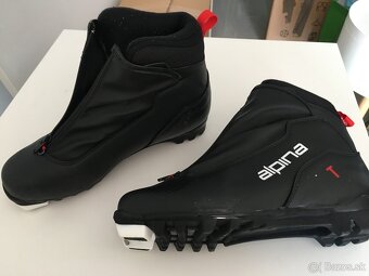 Pánske lyžiarky na bežecké lyžovanie Alpina - NOVÉ č. 41 - 2