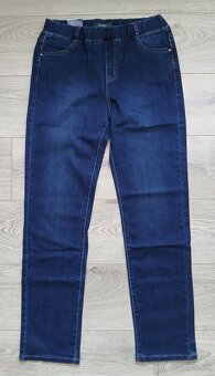 Tmavomodre rifle - 2