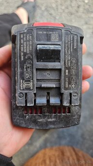 Bosch aku Skrutkovač+Bateria 2.0 Ah - 2