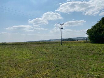 STAVEBNÝ POZEMOK S VÝHĽADOM NA KARPATY – IDEÁLNE MIESTO NA D - 2