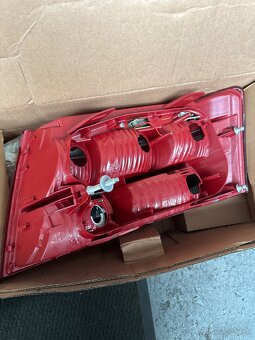 Lave zadne svetlo audi a6 c6 - 2
