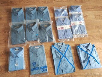 RETRO uniformy ČSAD s visačkami a odznakmi-nález z pody - 2