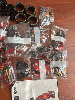 Lego Technic 42207 Ferrari SF-24 F1 - 2