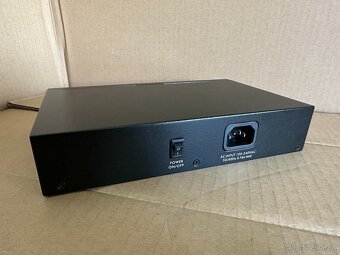 ZyXEL GS1100-16 Gigabit switch - 2