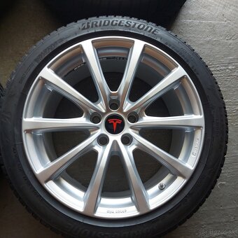 Zimná sada elektrónov na Tesla model 3 R18 5x114,3 - 2