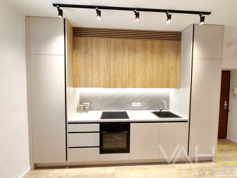 NA PRENÁJOM Exkluzívny 3-izbový byt pri City Aréne – modern - 2