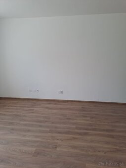 3 izbový byt s balkónom a kobkou - Pršianska Terasa - 2