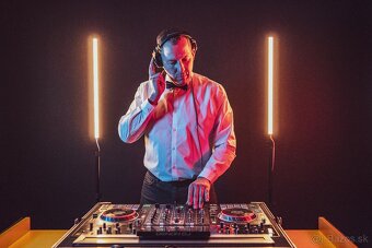 Dj,ozvučenie, osvetlenie, projekcia - 2