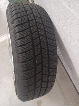 Zimne pneumatiky 195/65 R15 - 2