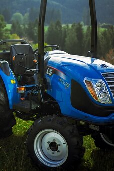 Predám traktor LS MT3.35 - 2