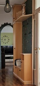 Predám skrinky na vešiakovú stenu - masív - 2