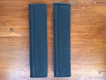 Predám návleky na bezpečnostný pas s logom Honda - 2