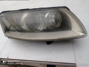 Predné práve svetlo audi a6c6 - 2
