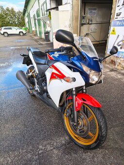 Honda CBR 250r - 2