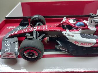 F1 ALFA ROMEO SAUBER C42 BOTTAS BAHRAIN 2022 MINICHAMPS 1:18 - 2