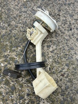 Vw Passat B5 1.9 TDi 81kw AFN plavak - 2