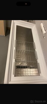 Truhlicová mraznička AEG - 2