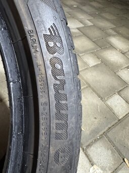 Barum Bravuris 5HM 215/40 R18 - 2