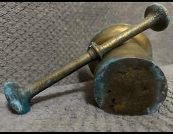 Mažiar s tĺčikom - 2